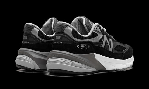 990v6 "Black / Silver"